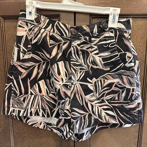 Nicole Miller Shorts Lyocell Size 8